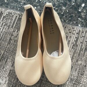 Journee Collection Cream Flats with Elastic Trim